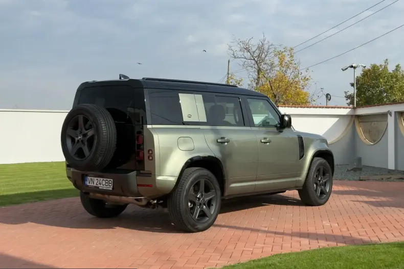 Land Rover Defender din 2021 cu 117.775 km - oferta LAN254764 - foto 4
