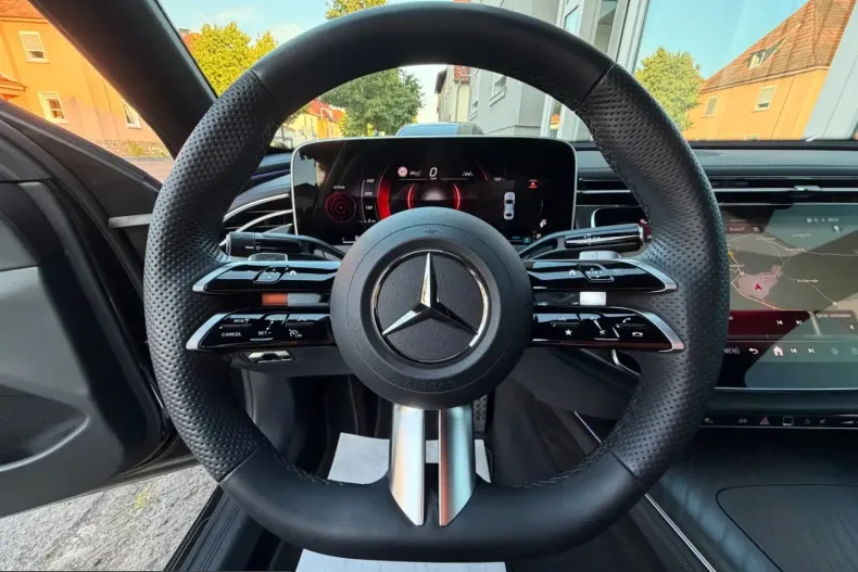 Mercedes-Benz E 220 (Clasa E) din 2025 cu 16.431 km - oferta MER254765 - foto 19