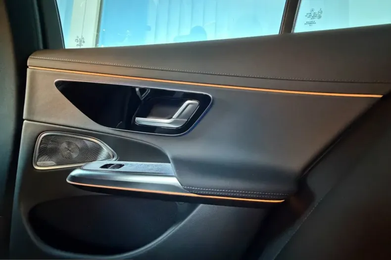 Mercedes-Benz E 220 (Clasa E) din 2025 cu 16.431 km - oferta MER254765 - foto 30