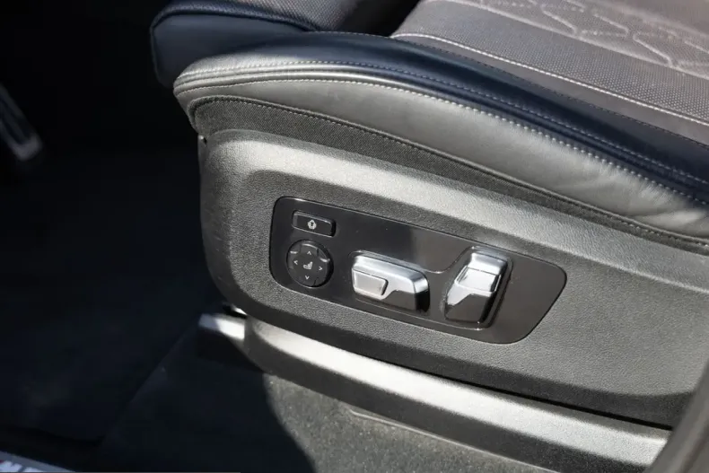 BMW X5 (Seria X) din 2023 cu 75.356 km - oferta BMW254772 - foto 24