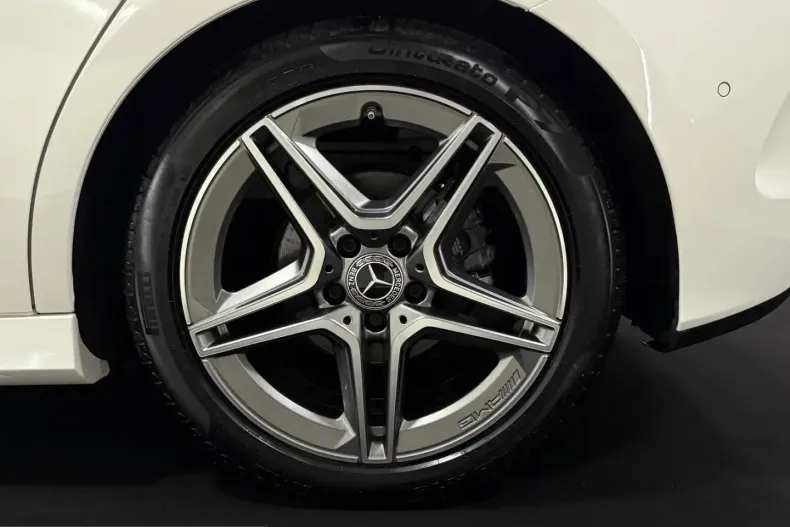 Mercedes-Benz B 200 (Clasa B) din 2024 cu 19.527 km - oferta MER254773 - foto 13