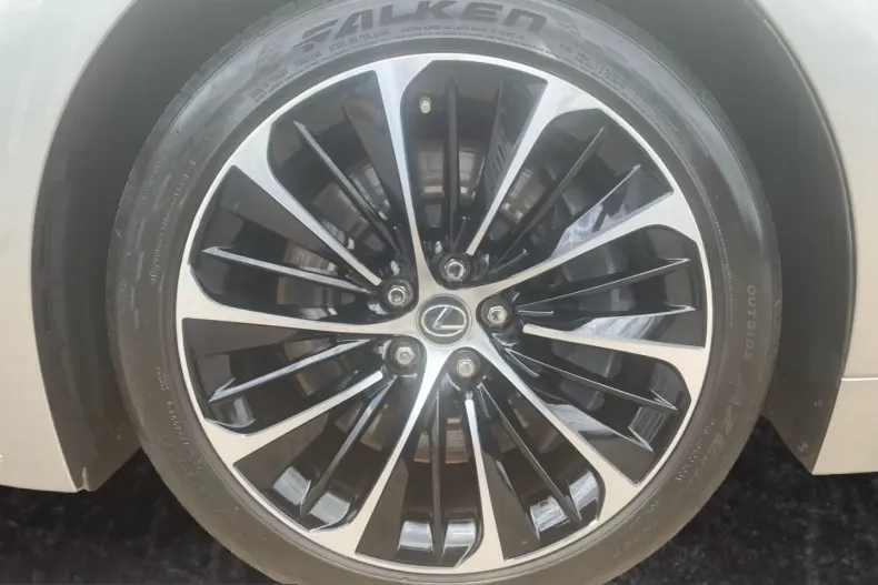 Lexus LS 500 din 2022 cu 64.628 km - oferta LEX254777 - foto 19