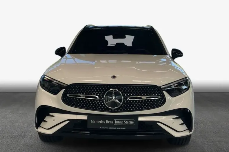 Mercedes-Benz GLC 200 (Clasa GLC) din 2025 cu 9.541 km - oferta MER254784 - foto 1