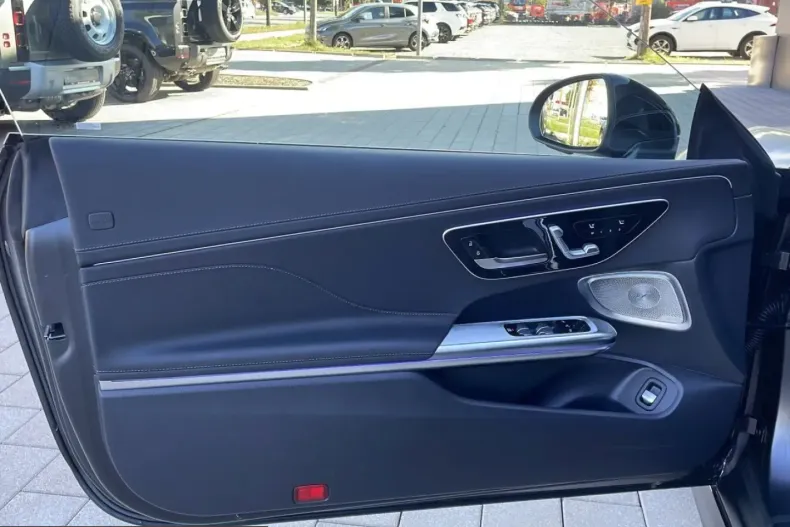 Mercedes-Benz CLE 450 (Clasa CLE) din 2024 cu 7.200 km - oferta MER254801 - foto 9