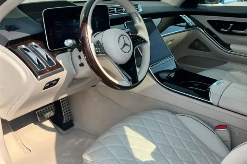 Mercedes-Benz S 580 (Clasa S) din 2024 cu 4.979 km - oferta MER254811 - foto 11