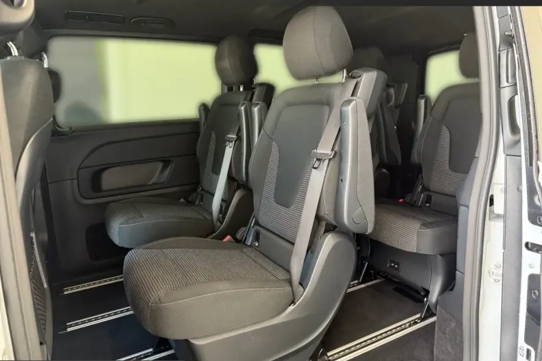 Mercedes-Benz V 300 (Clasa V) din 2025 cu 19.832 km - oferta MER254822 - foto 12