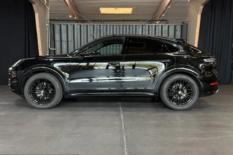Porsche Cayenne din 2024 cu 31.790 km - oferta POR254823 - foto 4