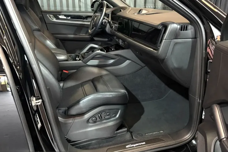 Porsche Cayenne din 2024 cu 31.790 km - oferta POR254823 - foto 17