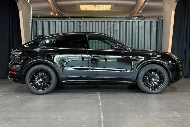 Porsche Cayenne din 2024 cu 31.790 km - oferta POR254823 - foto 23