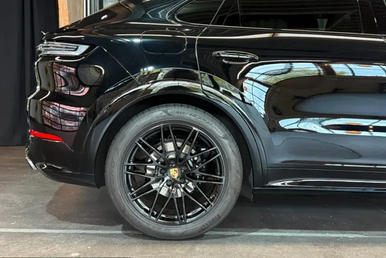Porsche Cayenne din 2024 cu 31.790 km - oferta POR254823 - foto 24