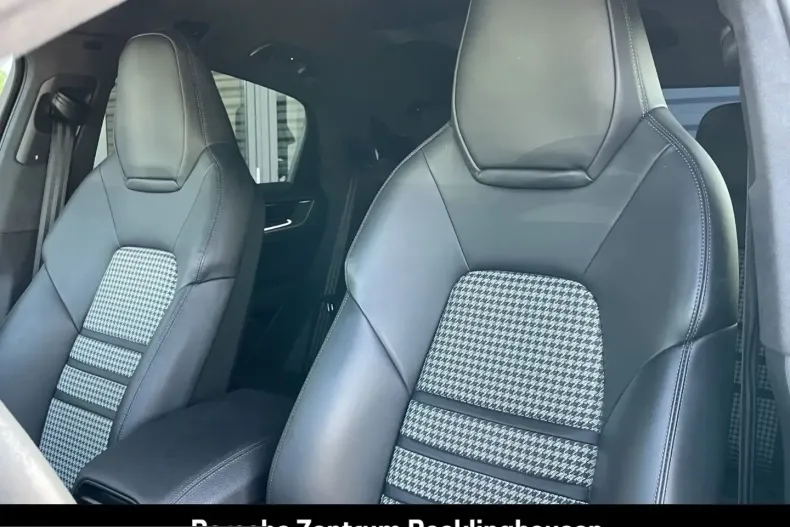 Porsche Cayenne din 2024 cu 43.919 km - oferta POR254825 - foto 7