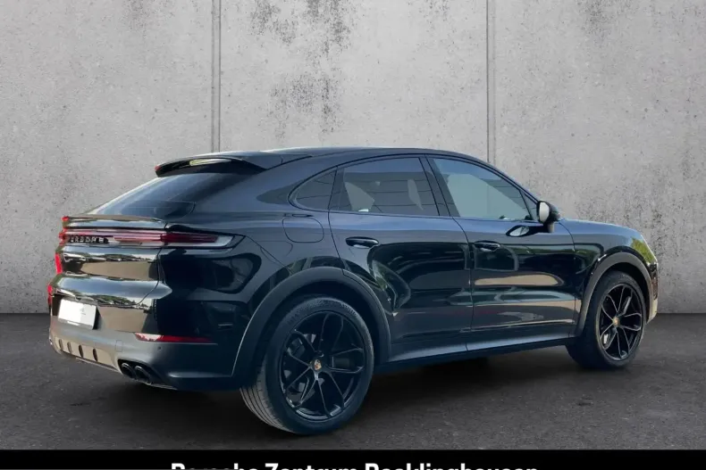 Porsche Cayenne din 2024 cu 43.919 km - oferta POR254825 - foto 9