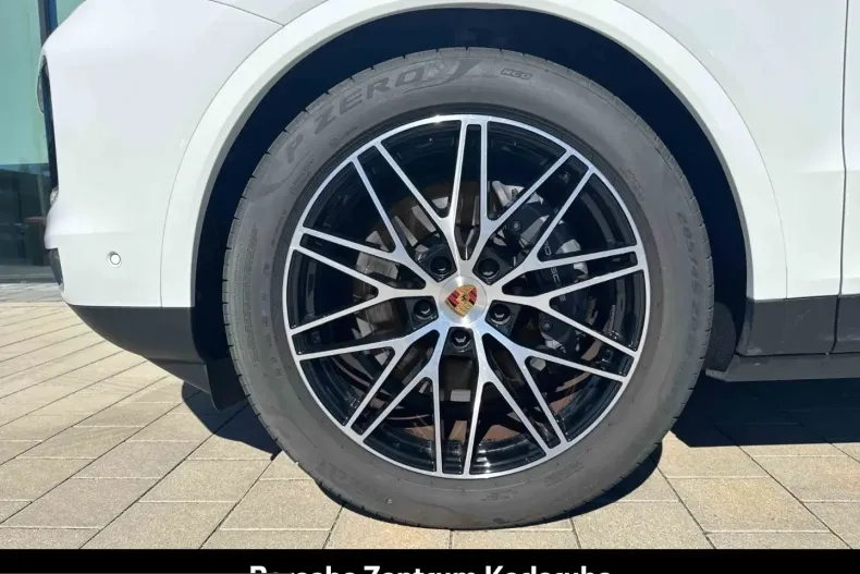 Porsche Cayenne din 2024 cu 17.590 km - oferta POR254826 - foto 6