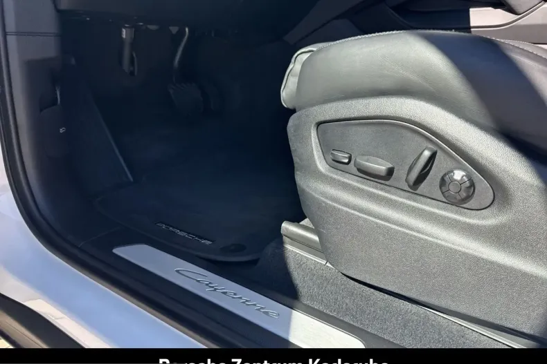 Porsche Cayenne din 2024 cu 17.590 km - oferta POR254826 - foto 12
