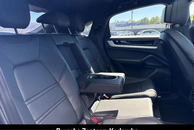 Porsche Cayenne din 2024 cu 17.590 km - oferta POR254826 - foto 19