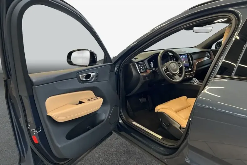 Volvo XC60 din 2023 cu 42.185 km - oferta VOL254829 - foto 9