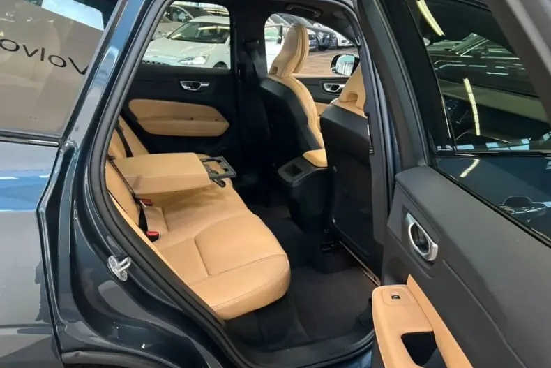 Volvo XC60 din 2023 cu 42.185 km - oferta VOL254829 - foto 22