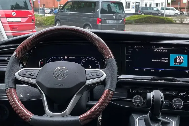 Volkswagen T6 Multivan din 2024 cu 20.900 km - oferta VOL254831 - foto 6