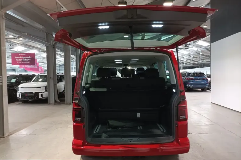 Volkswagen T6 Multivan din 2023 cu 62.221 km - oferta VOL254833 - foto 5