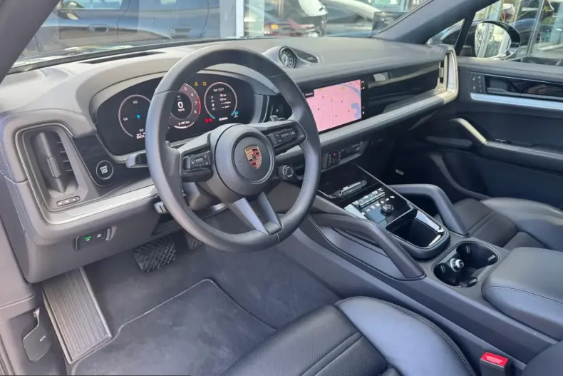 Porsche Cayenne din 2025 cu 20.215 km - oferta POR254839 - foto 7