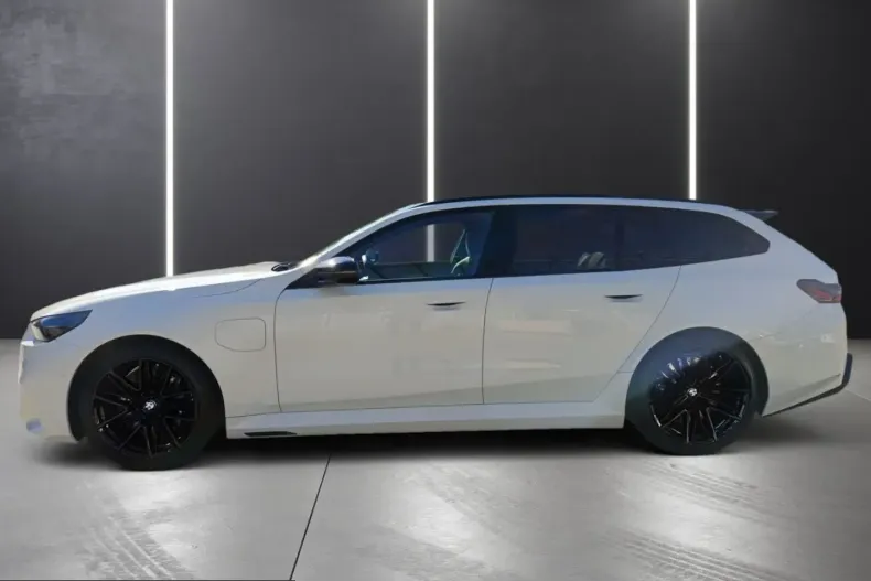 BMW M5 (Seria 5) din 2026 cu 6.100 km - oferta BMW254848 - foto 9