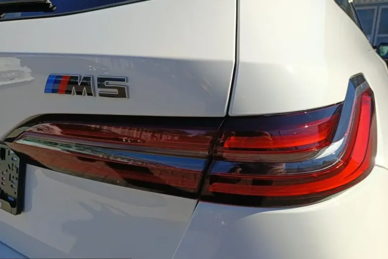 BMW M5 (Seria 5) din 2026 cu 6.100 km - oferta BMW254848 - foto 18