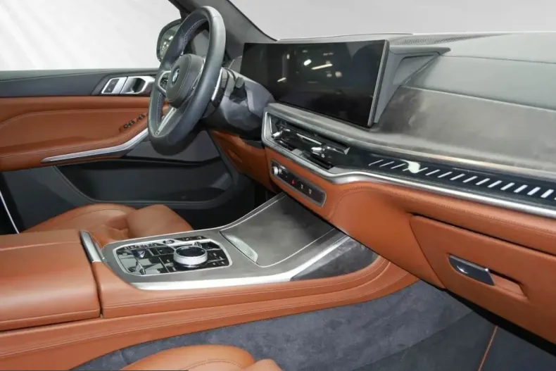 BMW X7 (Seria X) din 2025 cu 18.150 km - oferta BMW254872 - foto 3