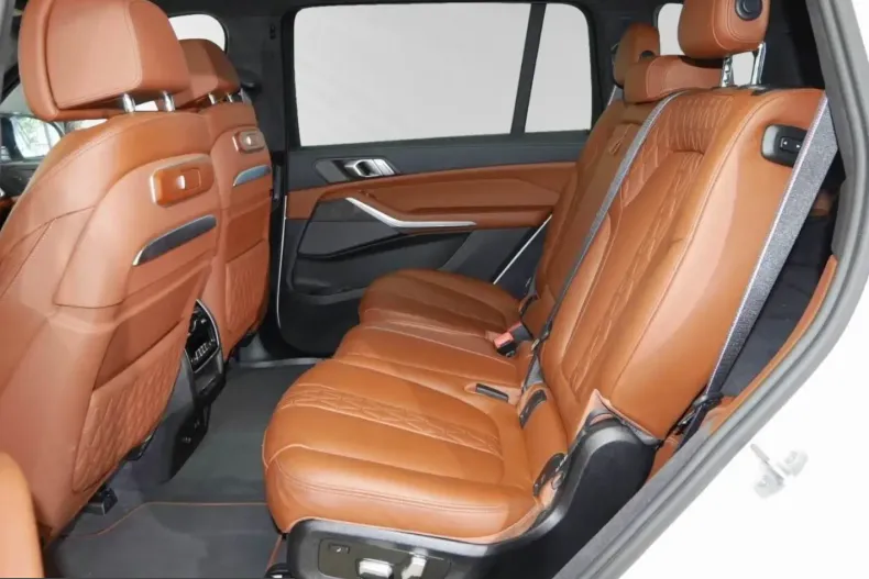BMW X7 (Seria X) din 2025 cu 18.150 km - oferta BMW254872 - foto 5