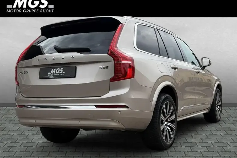 Volvo XC90 din 2023 cu 58.468 km - oferta VOL254874 - foto 2