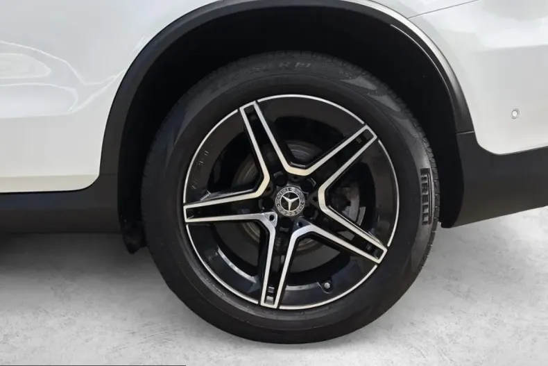 Mercedes-Benz GLC 200 (Clasa GLC) din 2022 cu 61.217 km - oferta MER254888 - foto 6