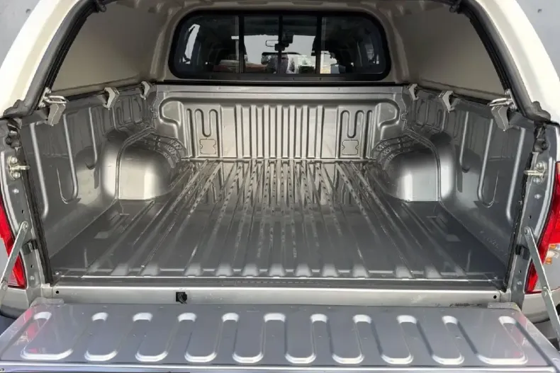 Toyota Hilux din 2023 cu 44.644 km - oferta TOY254892 - foto 18