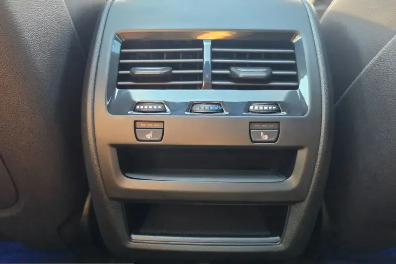 BMW X6 (Seria X) din 2025 cu 18.799 km - oferta BMW254905 - foto 24