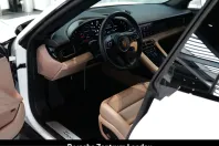 Porsche Taycan din 2024 cu 16.790 km - oferta POR254910 - foto 8
