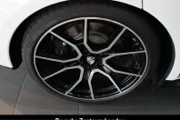 Porsche Taycan din 2024 cu 16.790 km - oferta POR254910 - foto 35