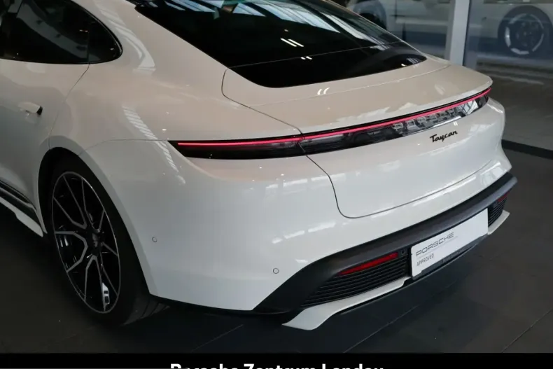 Porsche Taycan din 2024 cu 16.790 km - oferta POR254910 - foto 36