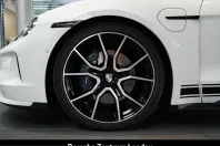 Porsche Taycan din 2024 cu 16.790 km - oferta POR254910 - foto 39
