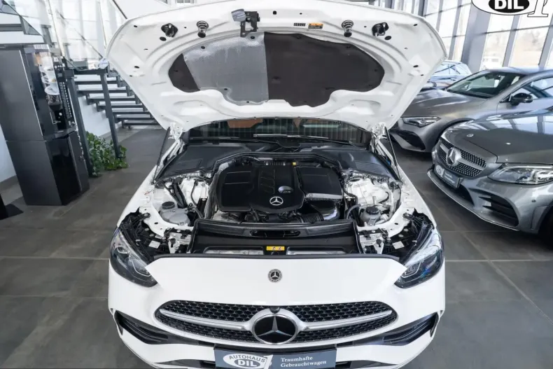 Mercedes-Benz C 200 (Clasa C) din 2022 cu 111.250 km - oferta MER254919 - foto 12
