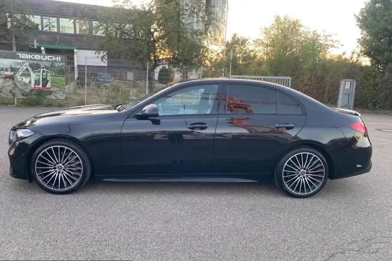 Mercedes-Benz C 200 (Clasa C) din 2025 cu 18.700 km - oferta MER254922 - foto 8