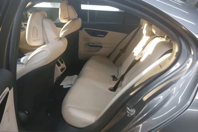 Mercedes-Benz C 200 (Clasa C) din 2023 cu 117.000 km - oferta MER254924 - foto 6