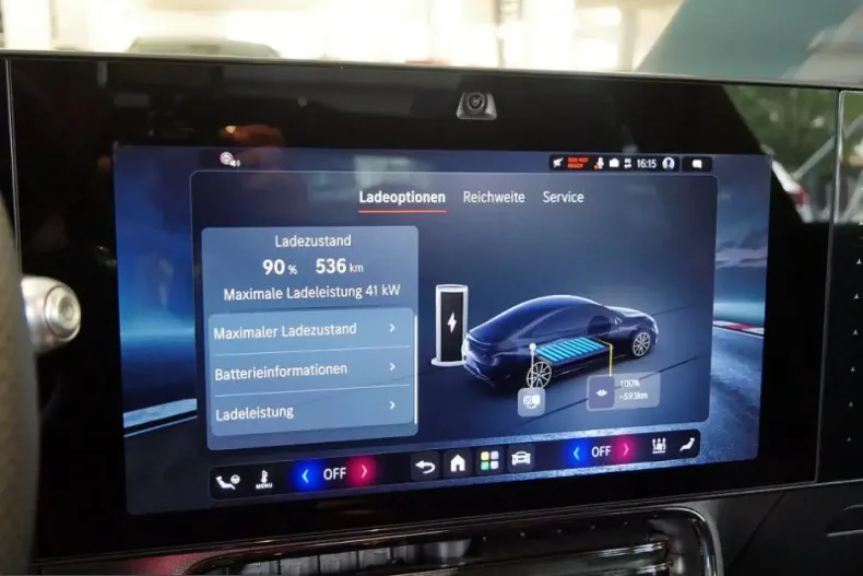 Mercedes-Benz CLA 250 (Clasa CLA) din 2025 cu 18.948 km - oferta MER254929 - foto 17