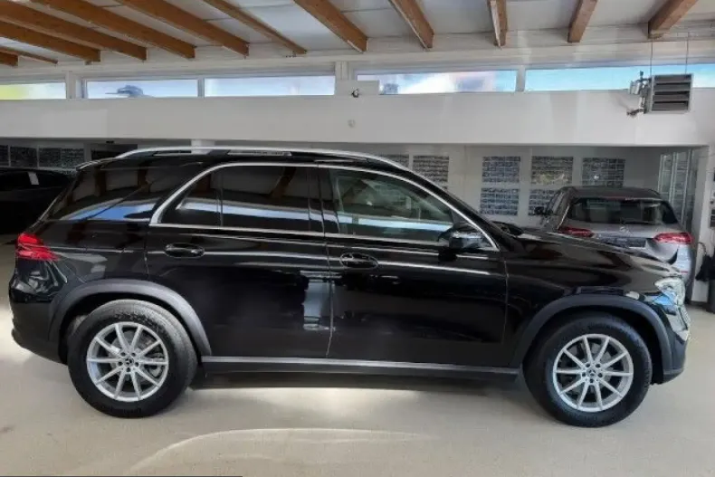 Mercedes-Benz GLE 300 (Clasa GLE) din 2025 cu 44.980 km - oferta MER254930 - foto 6