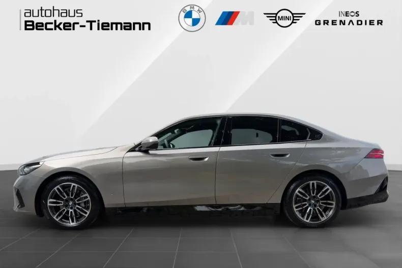 BMW i5 (Seria 5) din 2025 cu 23.034 km - oferta BMW254934 - foto 3