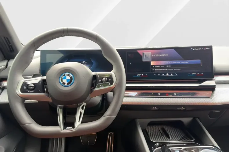 BMW i5 (Seria 5) din 2025 cu 23.034 km - oferta BMW254934 - foto 9