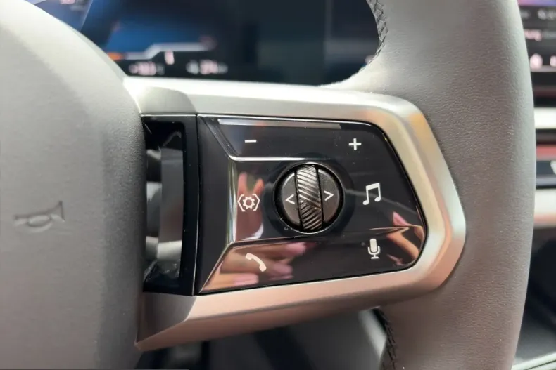 BMW i5 (Seria 5) din 2025 cu 23.034 km - oferta BMW254934 - foto 17