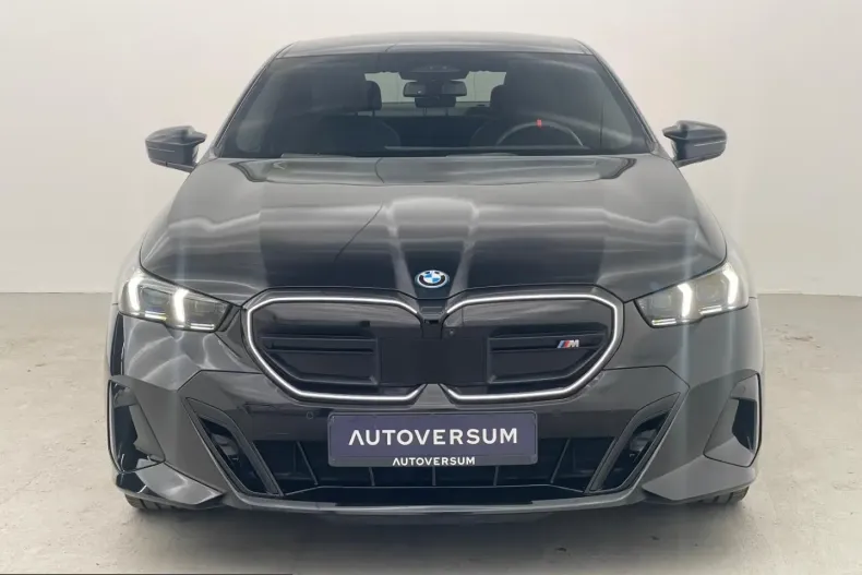 BMW i5 (Seria 5) din 2023 cu 50.856 km - oferta BMW254935 - foto 3