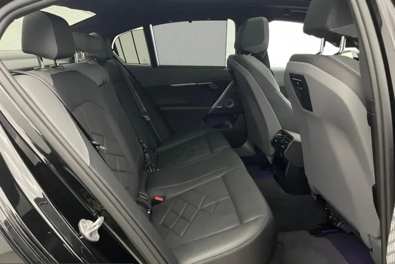 BMW i5 (Seria 5) din 2023 cu 50.856 km - oferta BMW254935 - foto 19
