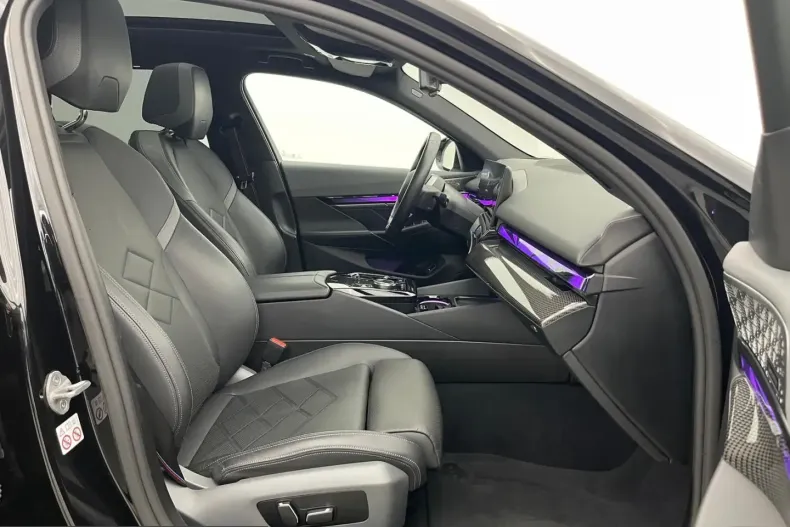 BMW i5 (Seria 5) din 2023 cu 50.856 km - oferta BMW254935 - foto 41