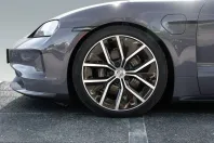 Porsche Taycan din 2024 cu 5.300 km - oferta POR254950 - foto 6