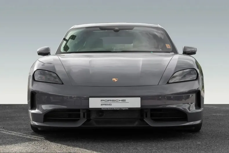 Porsche Taycan din 2024 cu 5.300 km - oferta POR254950 - foto 8