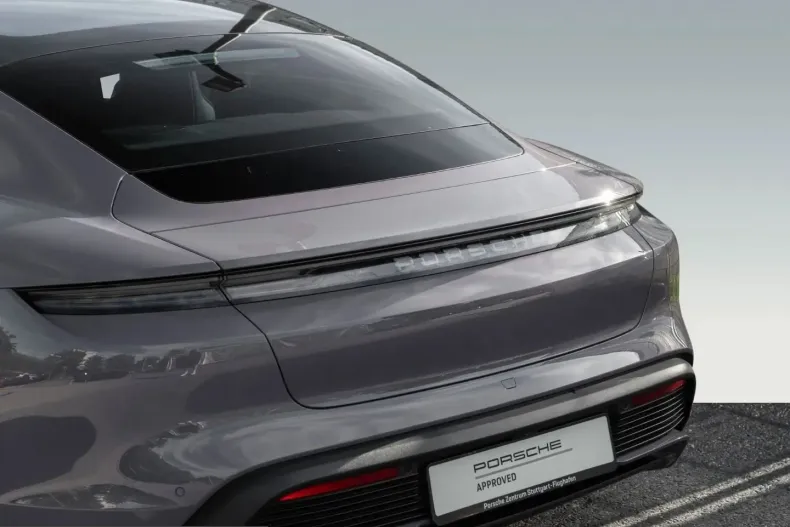 Porsche Taycan din 2024 cu 5.300 km - oferta POR254950 - foto 12